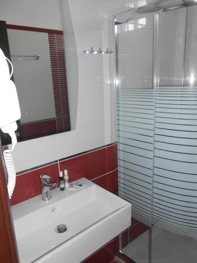 Golden Star Aparthotel นีดรี ภายนอก รูปภาพ